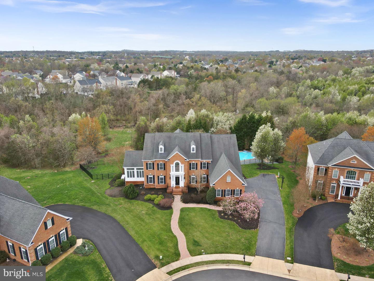20713 Ashburn Valley Ct Property Photo 113