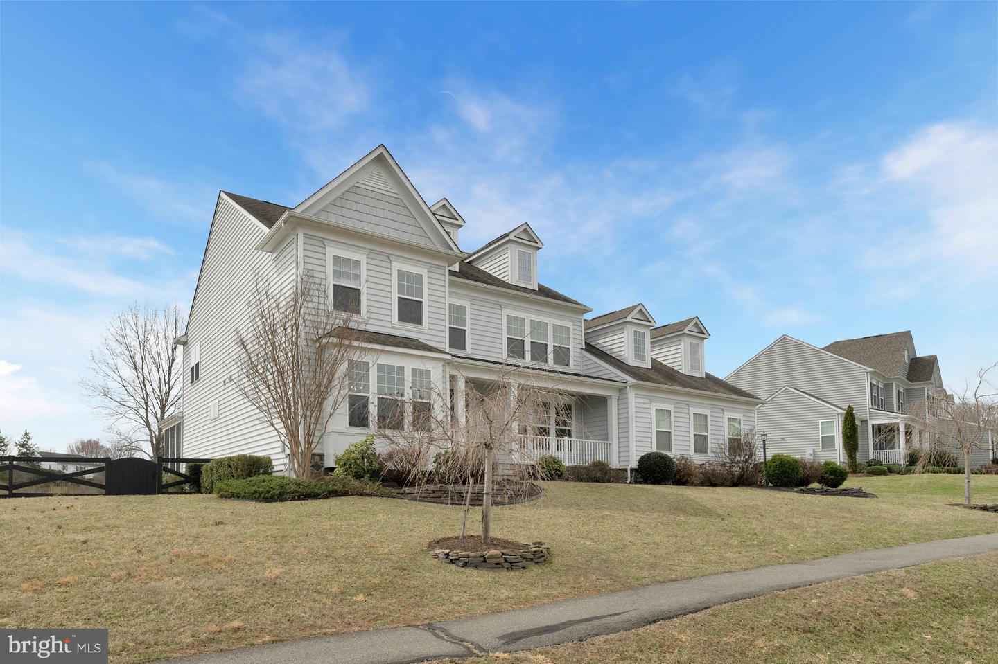 41729 Wakehurst Pl Property Photo 2