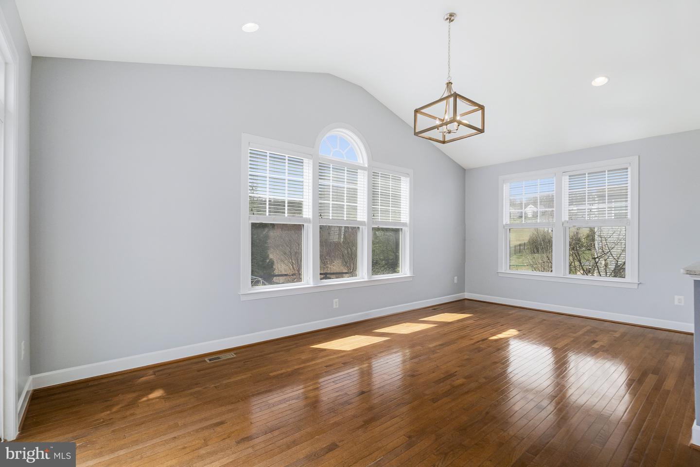 41729 Wakehurst Pl Property Photo 27