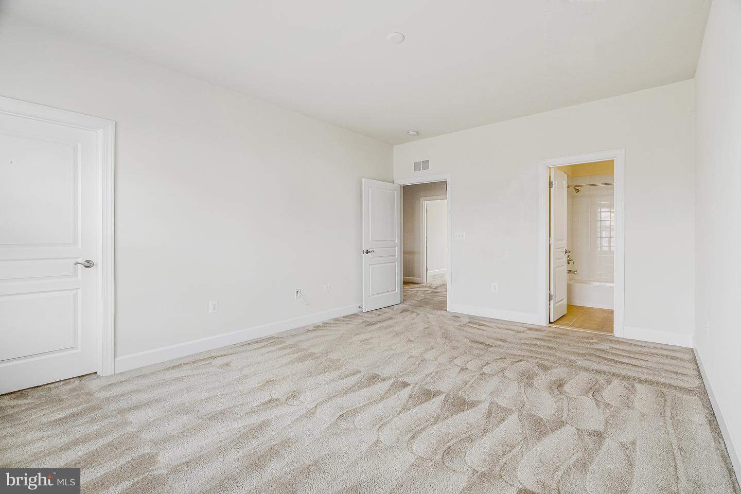41729 Wakehurst Pl Property Photo 44