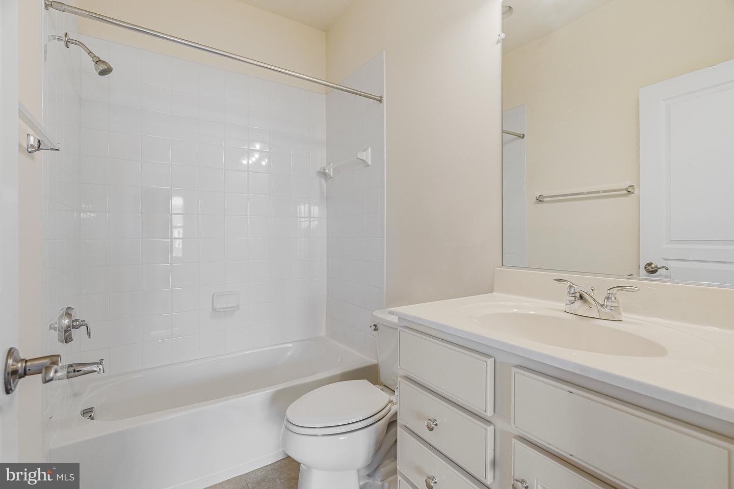 41729 Wakehurst Pl Property Photo 45