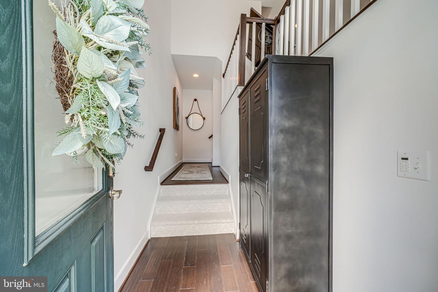 46653 Joubert Ter Property Photo 7