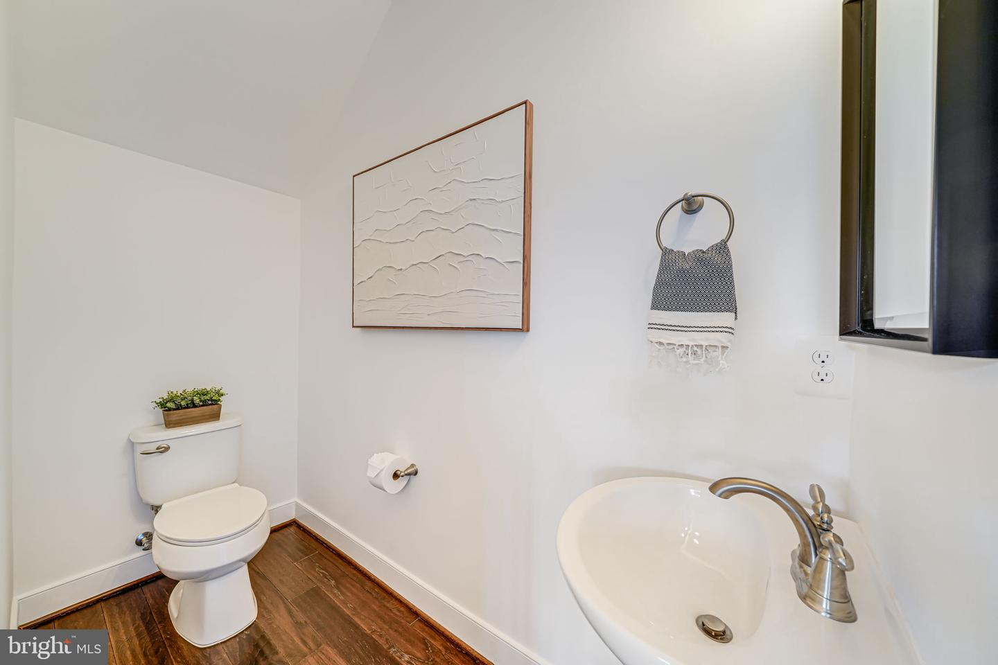 46653 Joubert Ter Property Photo 11