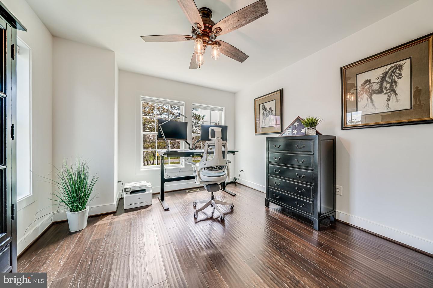 46653 Joubert Ter Property Photo 34