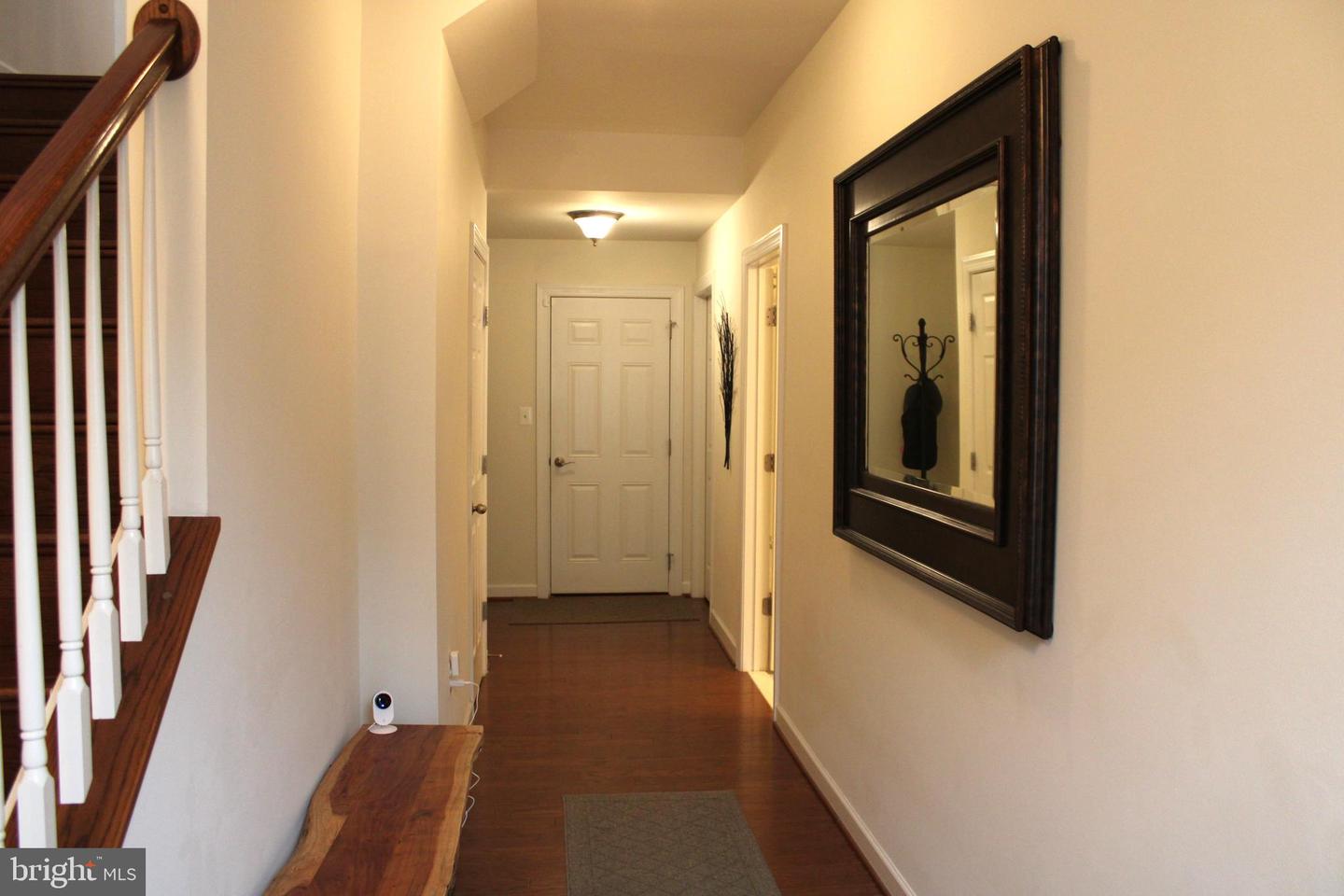 1548 Kinnaird Ter Ne Property Photo 3
