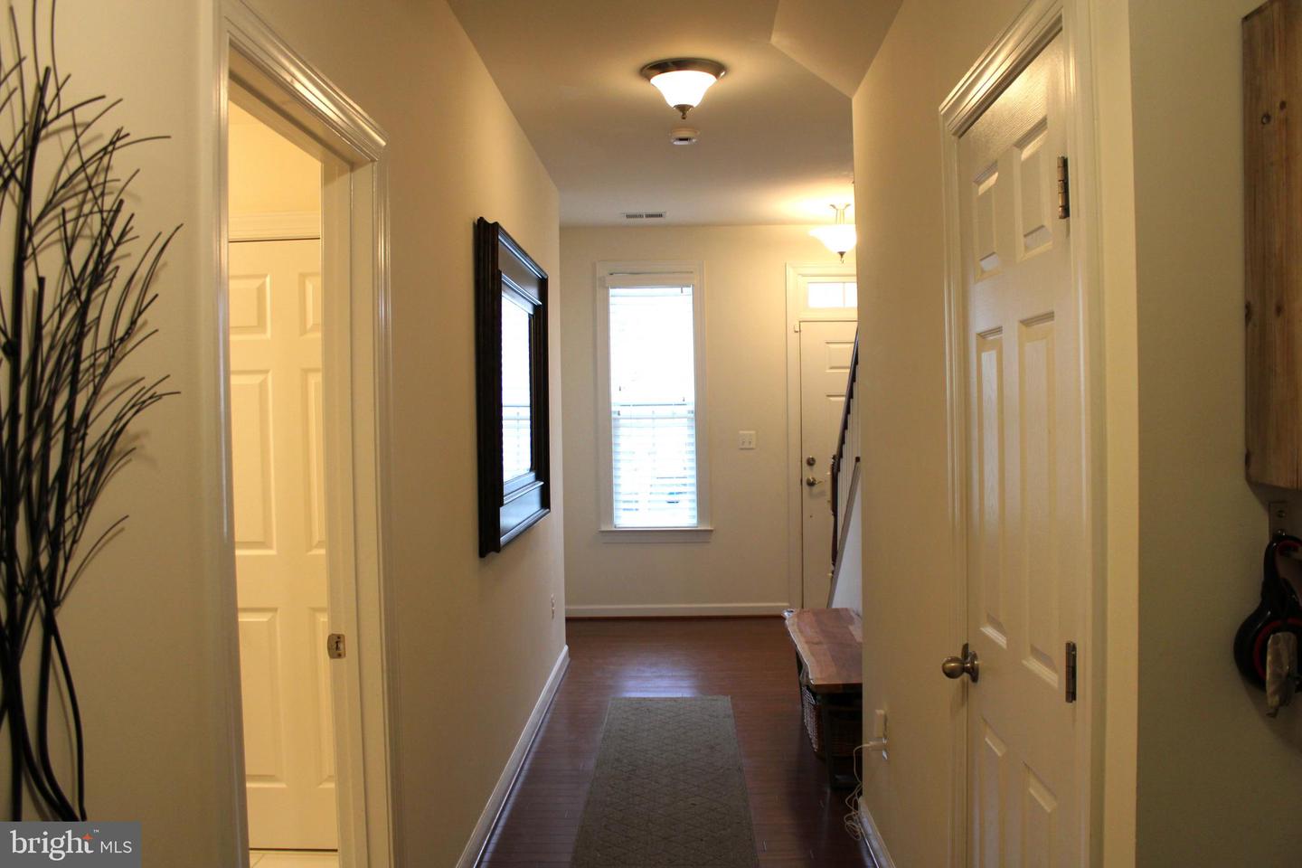 1548 Kinnaird Ter Ne Property Photo 4