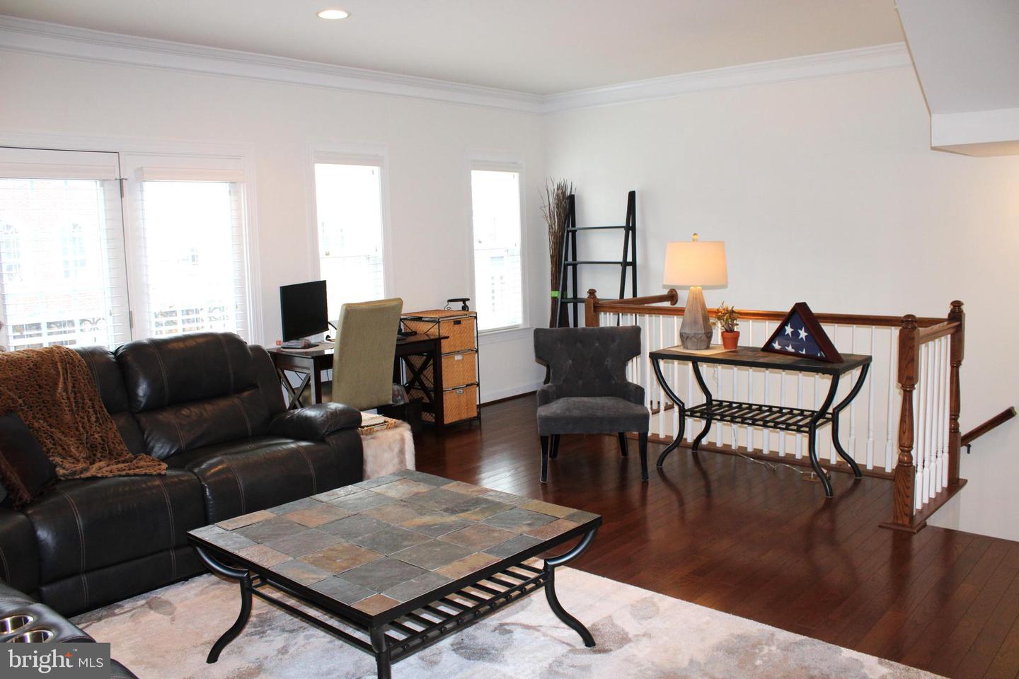1548 Kinnaird Ter Ne Property Photo 10