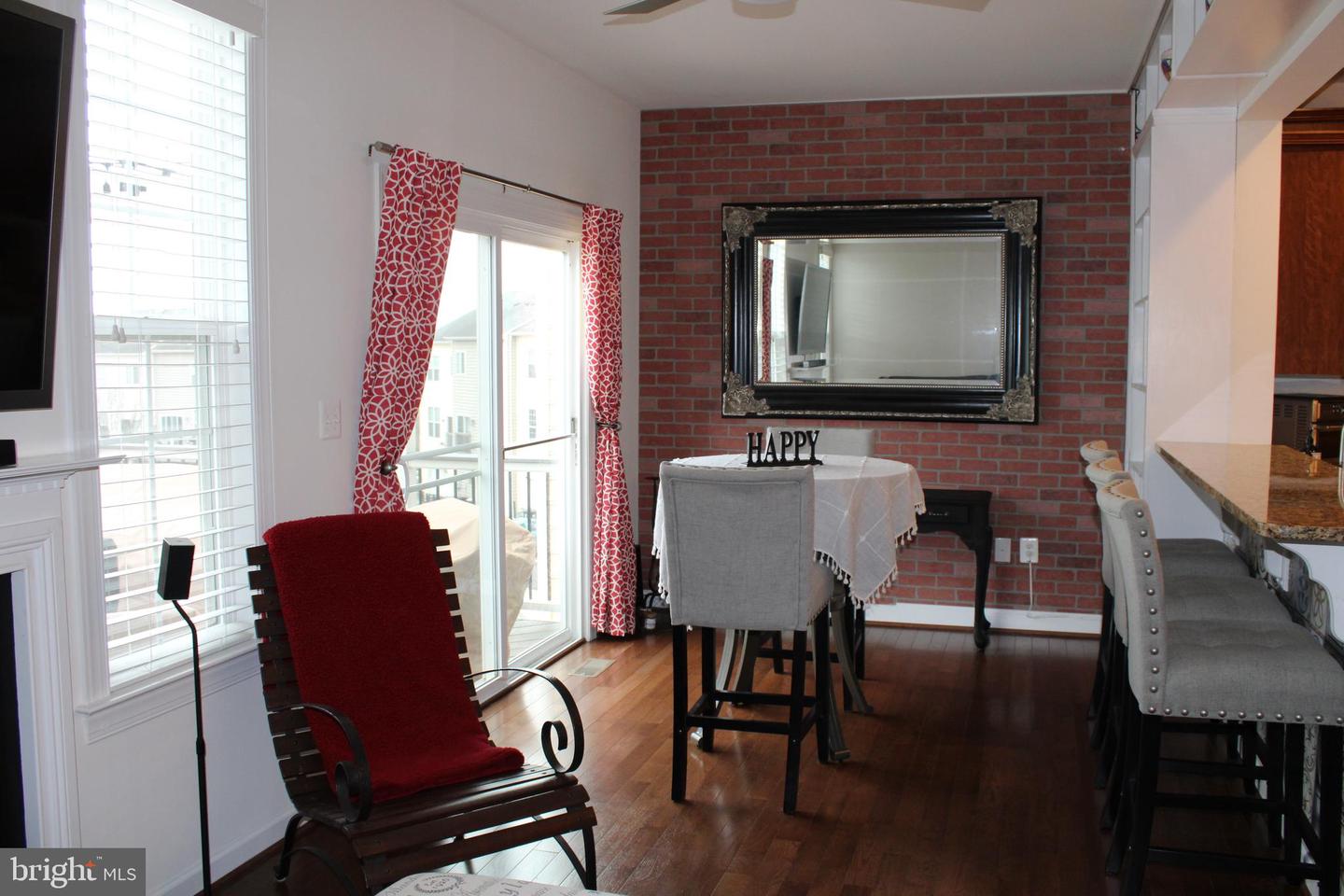 1548 Kinnaird Ter Ne Property Photo 14