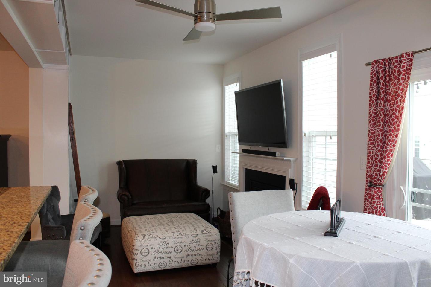 1548 Kinnaird Ter Ne Property Photo 15