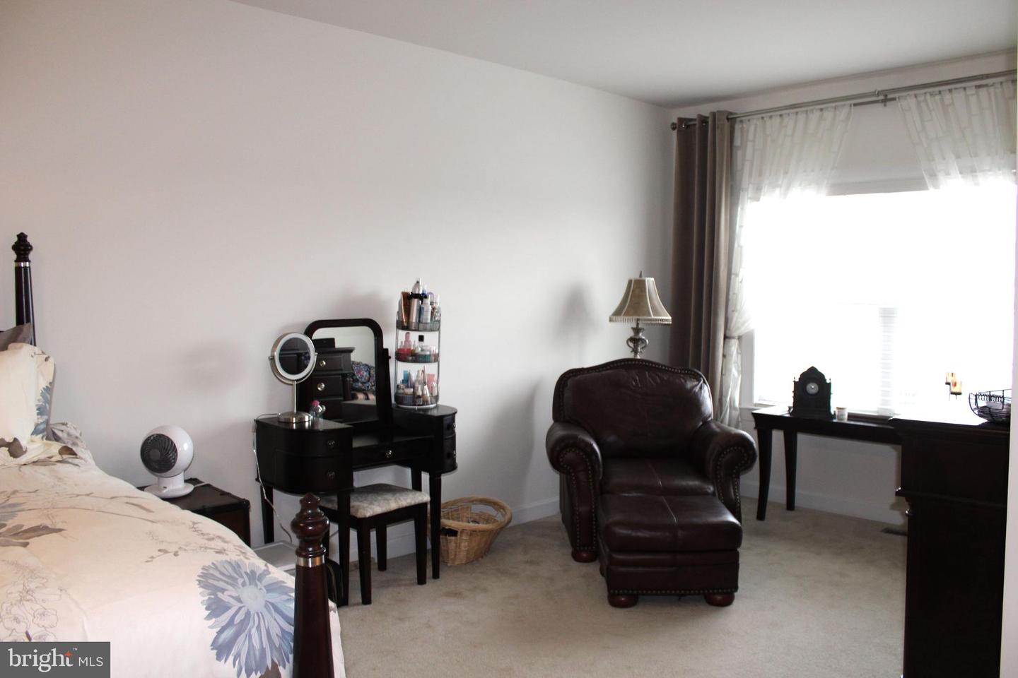 1548 Kinnaird Ter Ne Property Photo 19