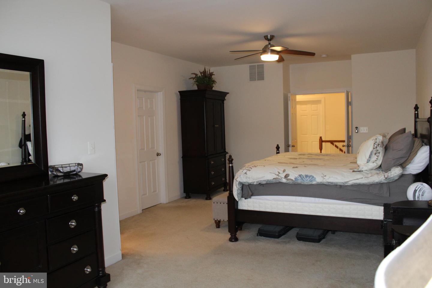 1548 Kinnaird Ter Ne Property Photo 20