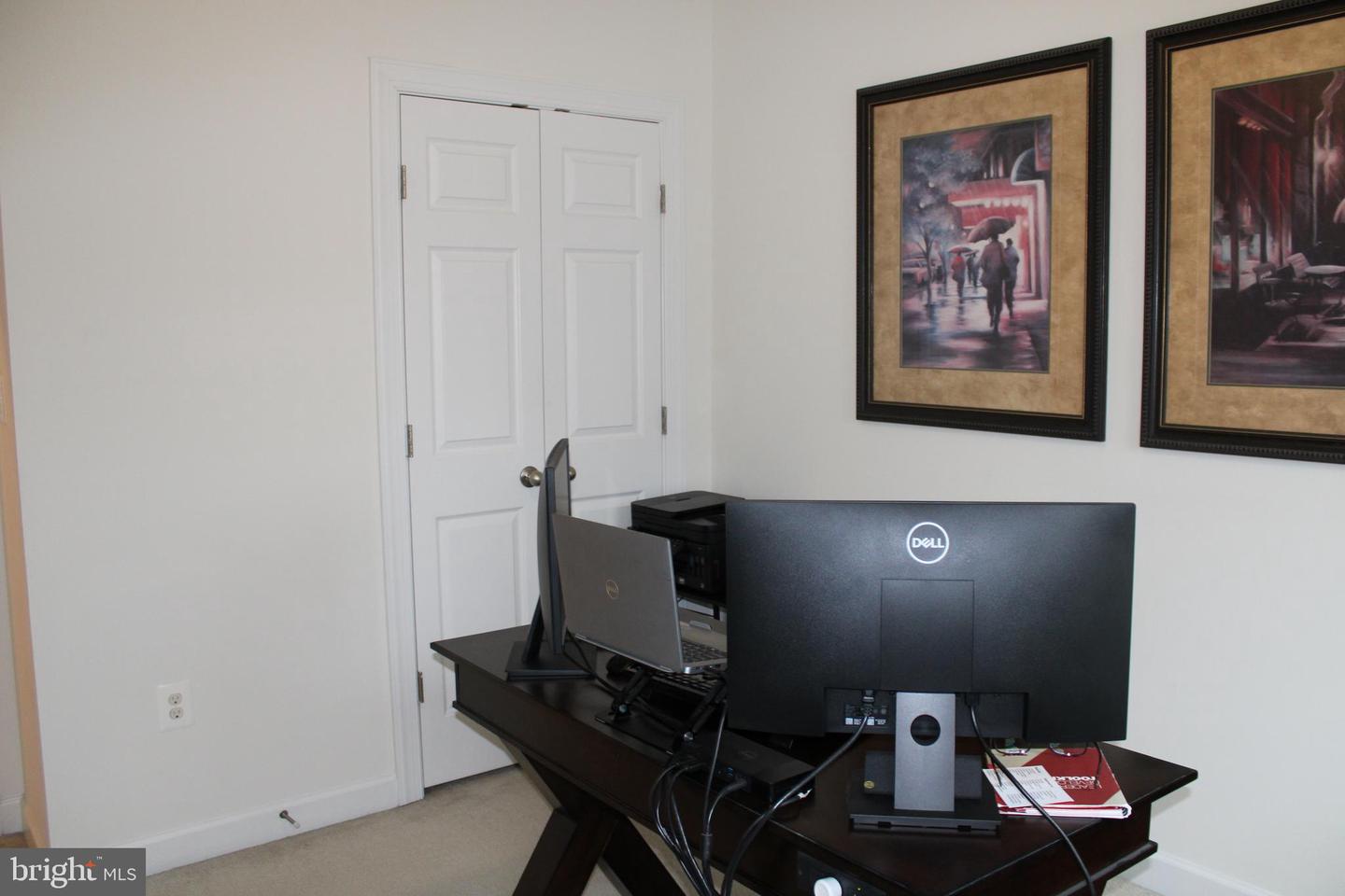 1548 Kinnaird Ter Ne Property Photo 24