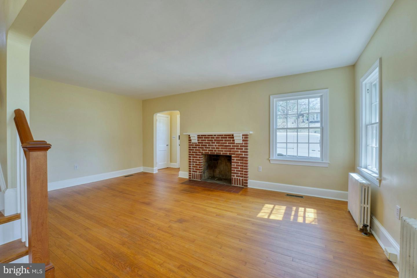 121 N Hatcher Ave Property Photo 7