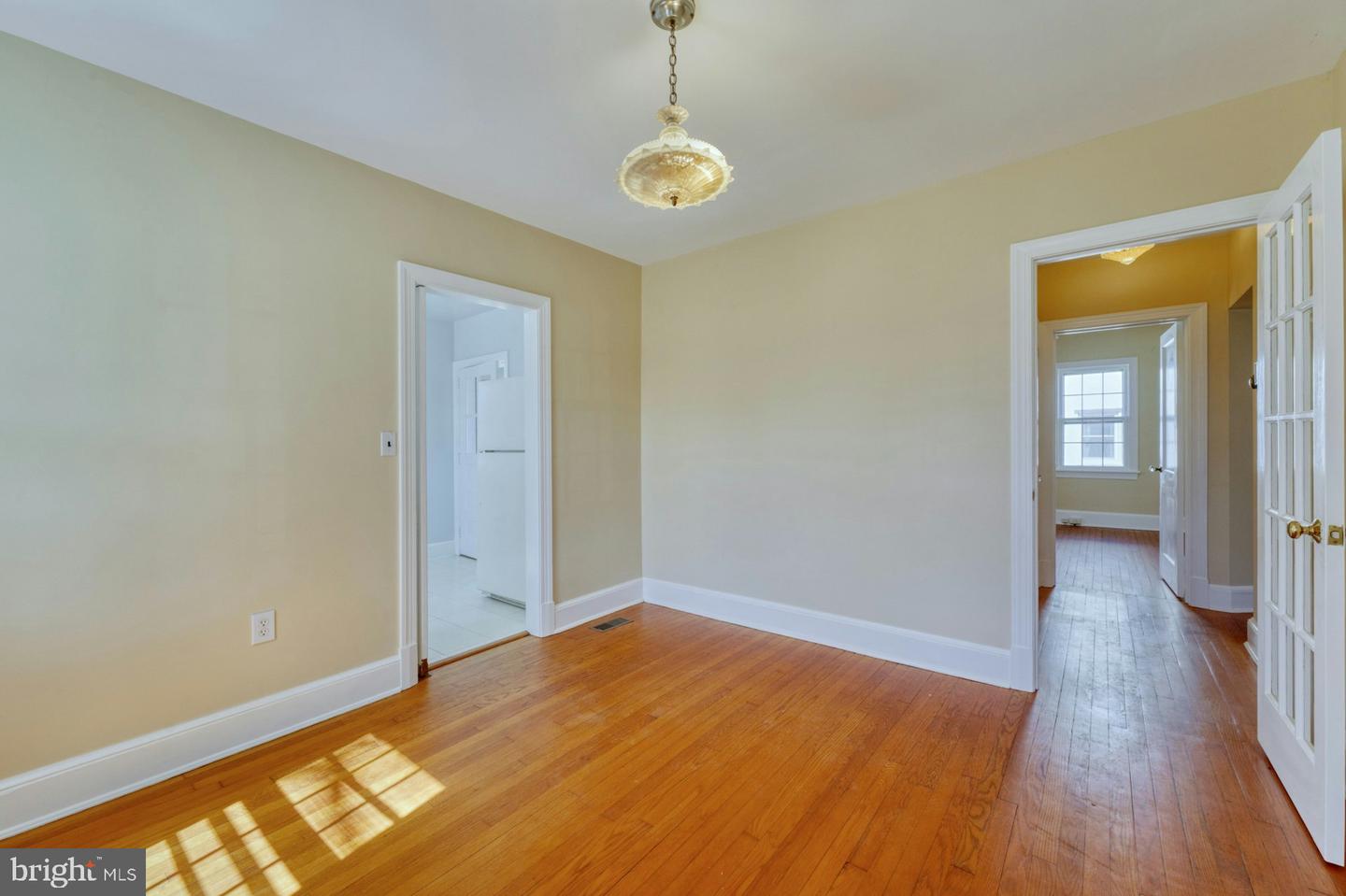 121 N Hatcher Ave Property Photo 9