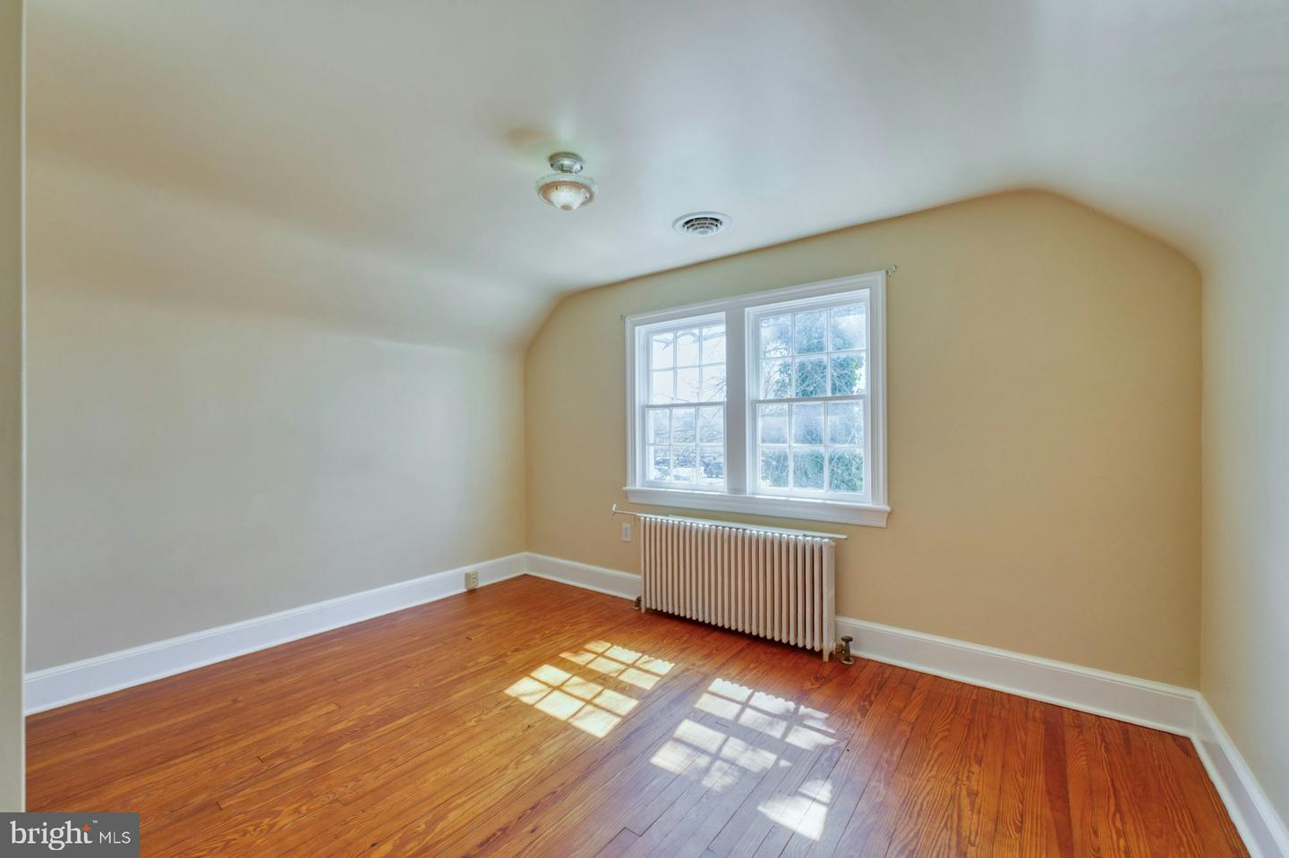 121 N Hatcher Ave Property Photo 24