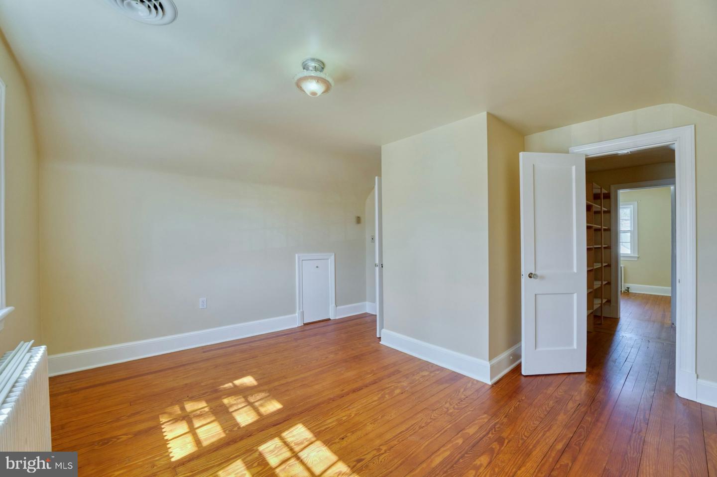 121 N Hatcher Ave Property Photo 25