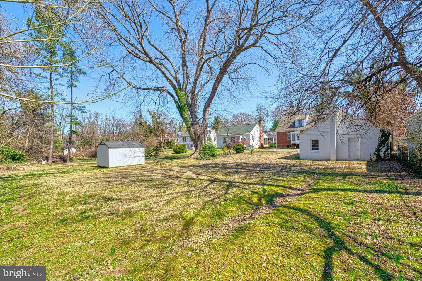 121 N Hatcher Ave Property Photo 34