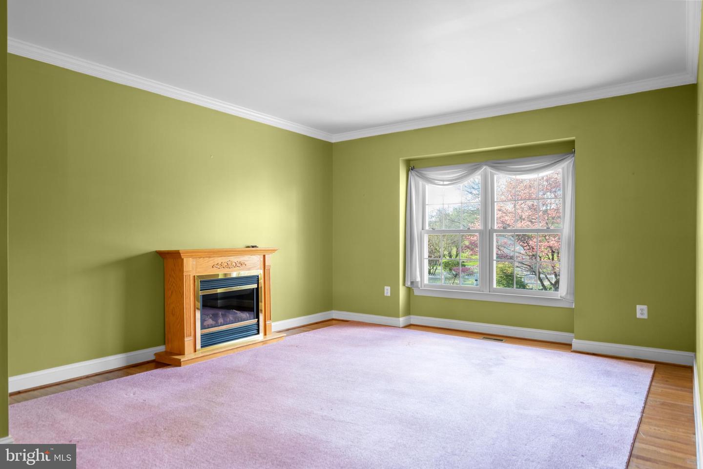 17001 Lakewood Ct #56 Property Photo 13