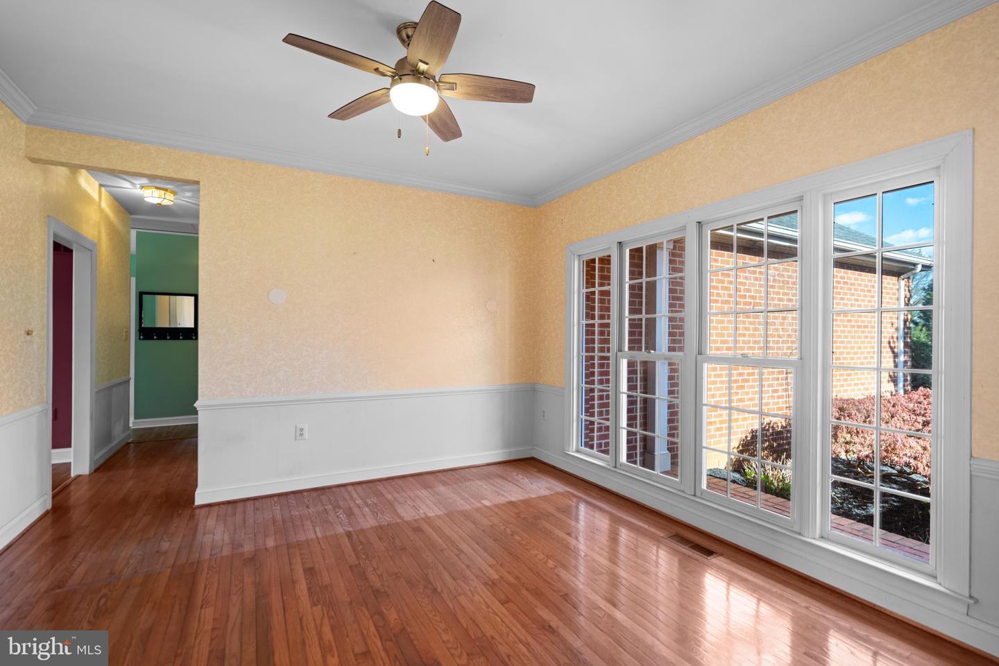 17001 Lakewood Ct #56 Property Photo 15
