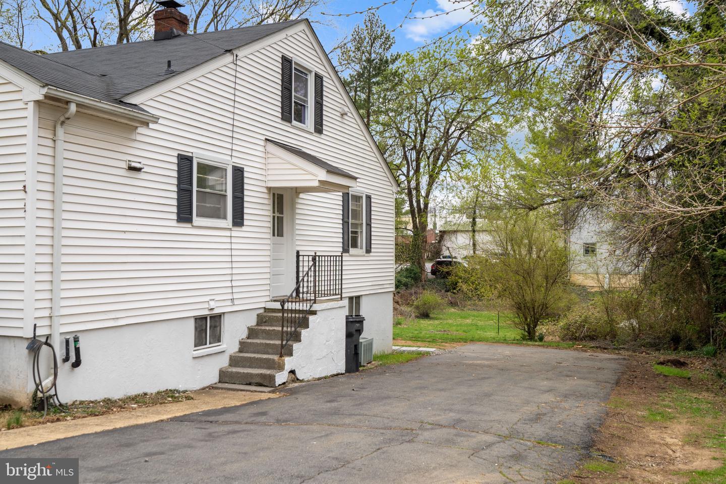 141 N Hatcher Ave Property Photo 21