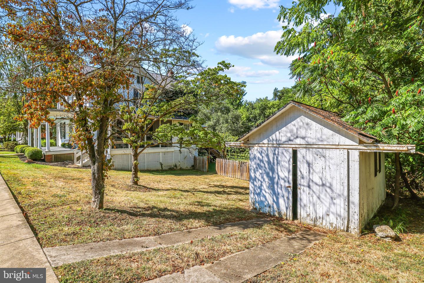 161 N Hatcher Ave Property Photo 44