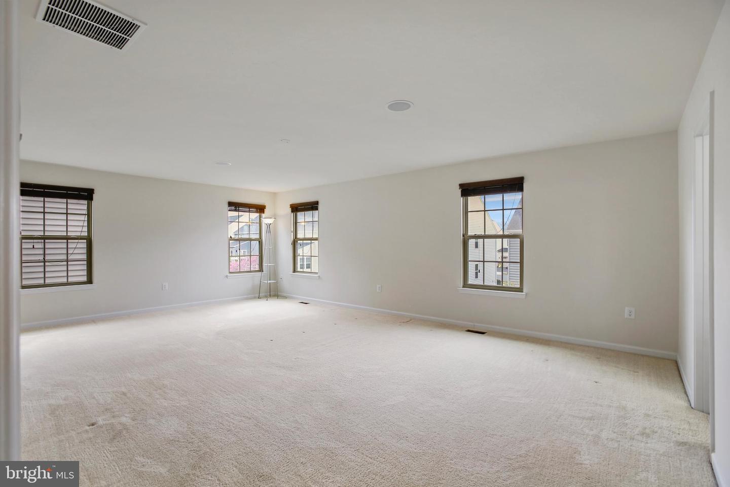 41597 Hoffman Dr Property Photo 21