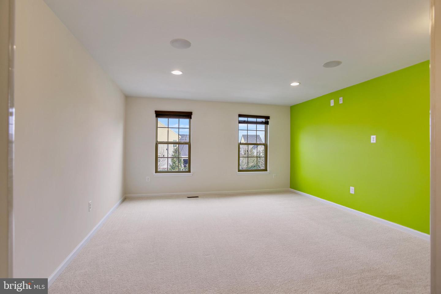 41597 Hoffman Dr Property Photo 22