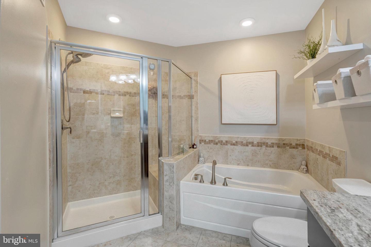 43477 Town Gate Sq Property Photo 13