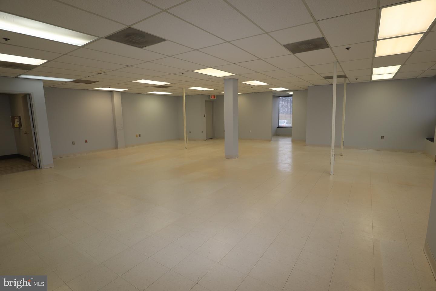 1319 Shepard Dr #100 Property Photo 3