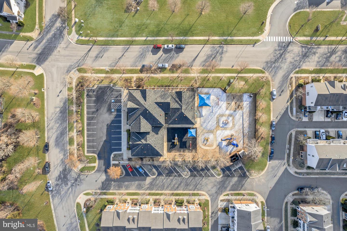 42851 Smallwood Ter Property Photo 7