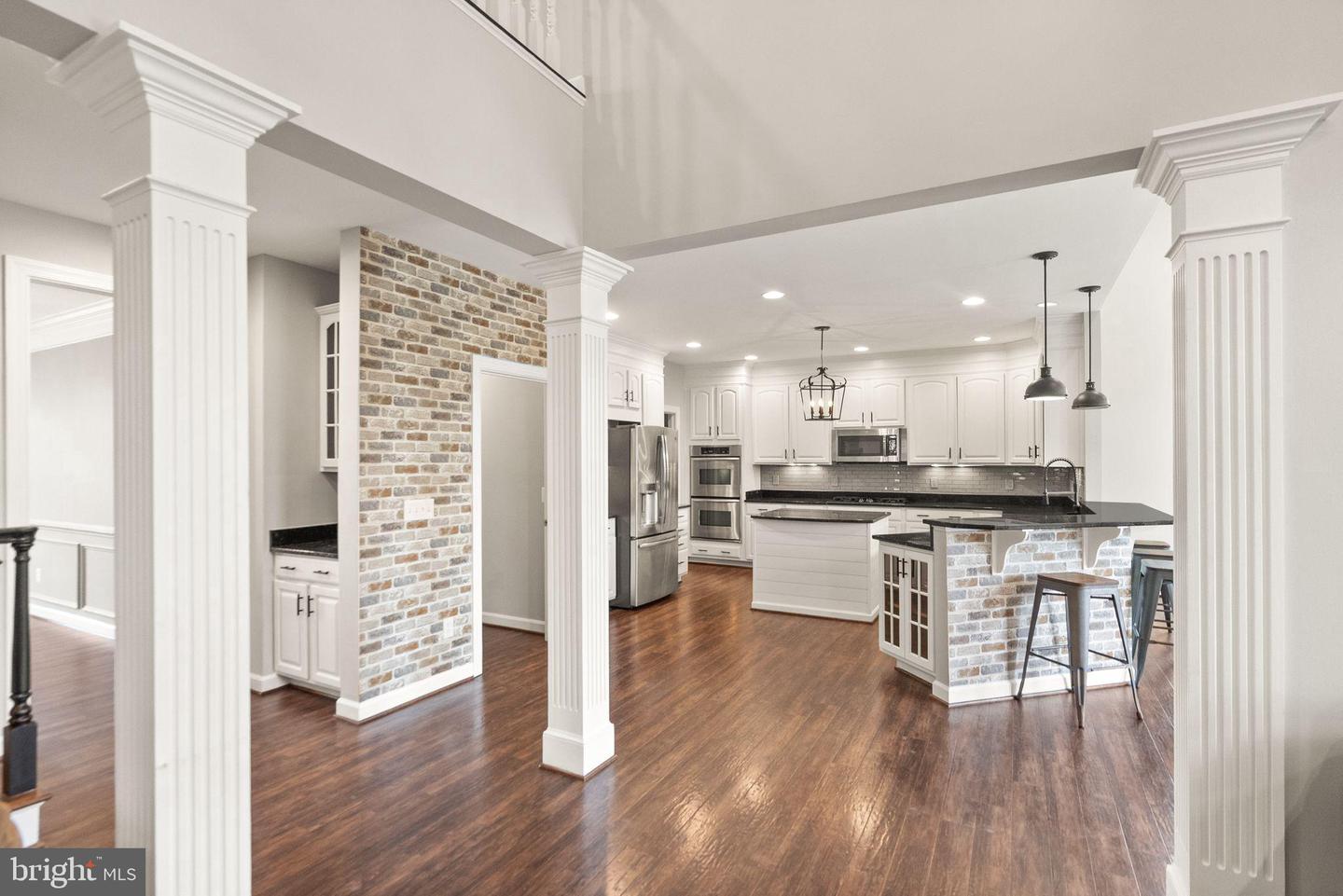 25695 Donerails Chase Dr Property Photo 16