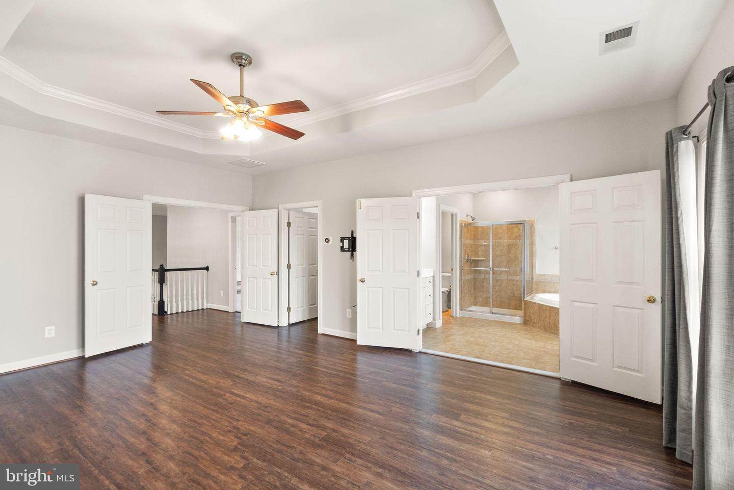 25695 Donerails Chase Dr Property Photo 43