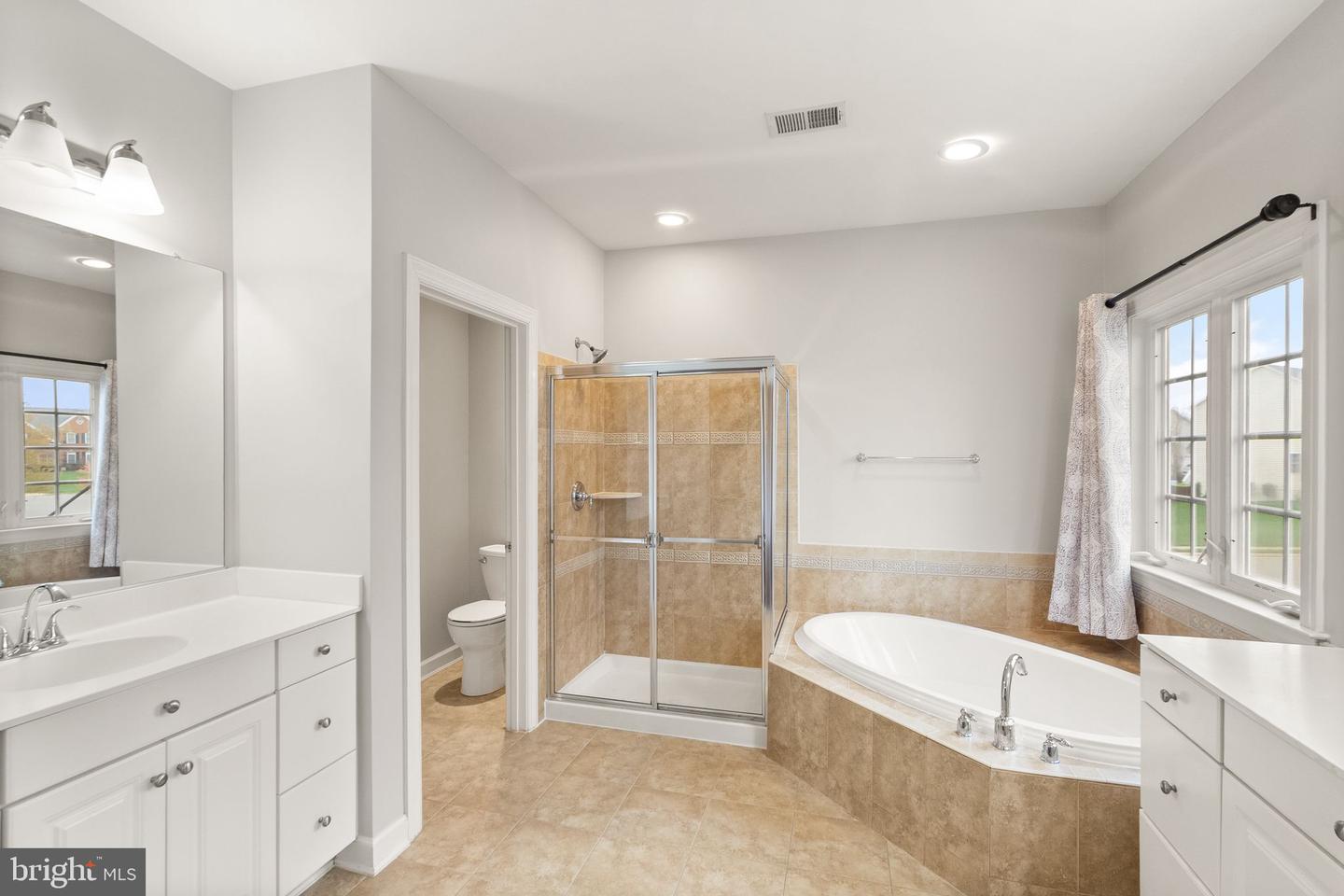 25695 Donerails Chase Dr Property Photo 45