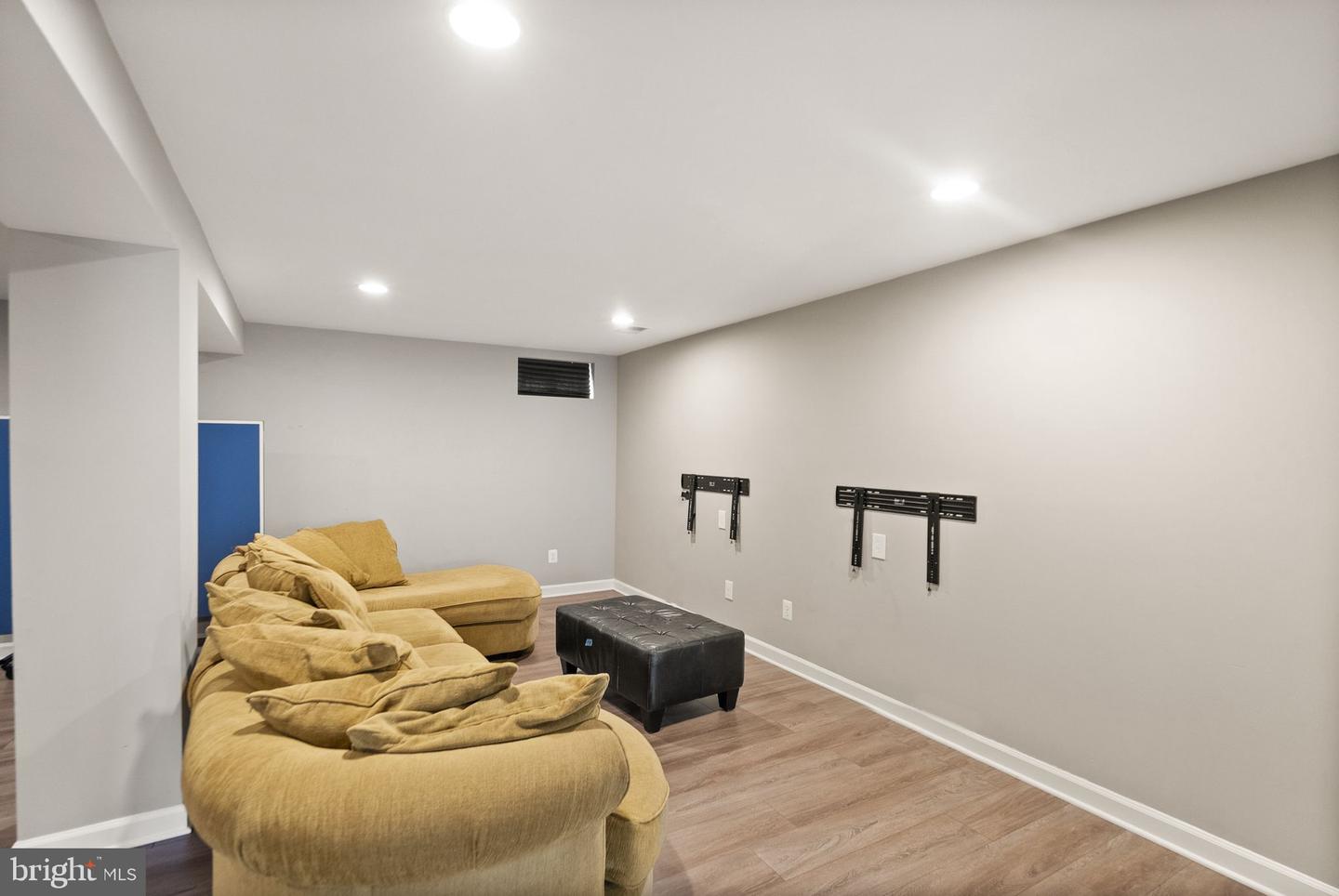 25695 Donerails Chase Dr Property Photo 65