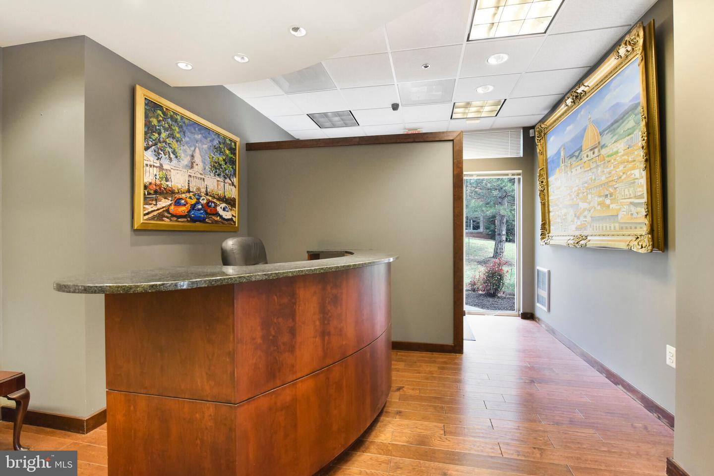 46175 Westlake Westlake Dr #100 Property Photo 17