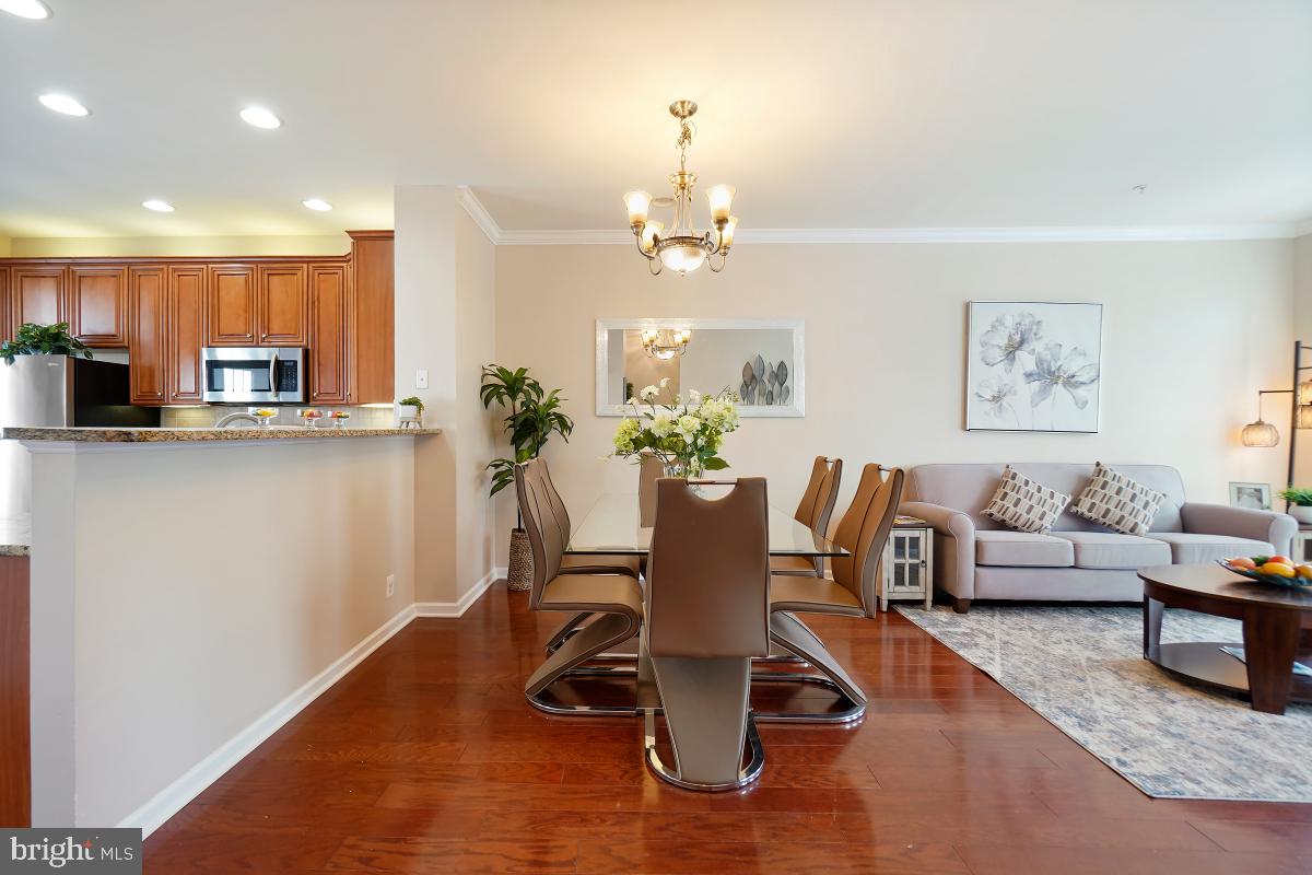 42812 Smallwood Ter Property Photo 8