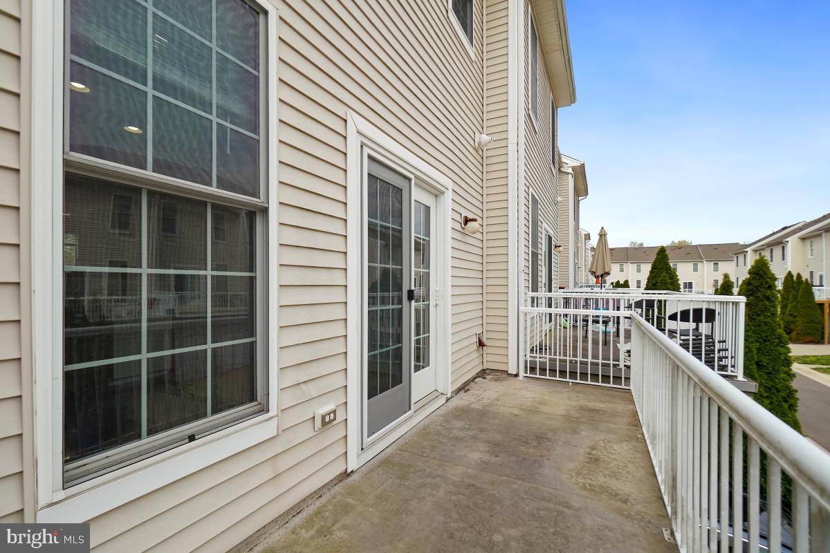 42812 Smallwood Ter Property Photo 25