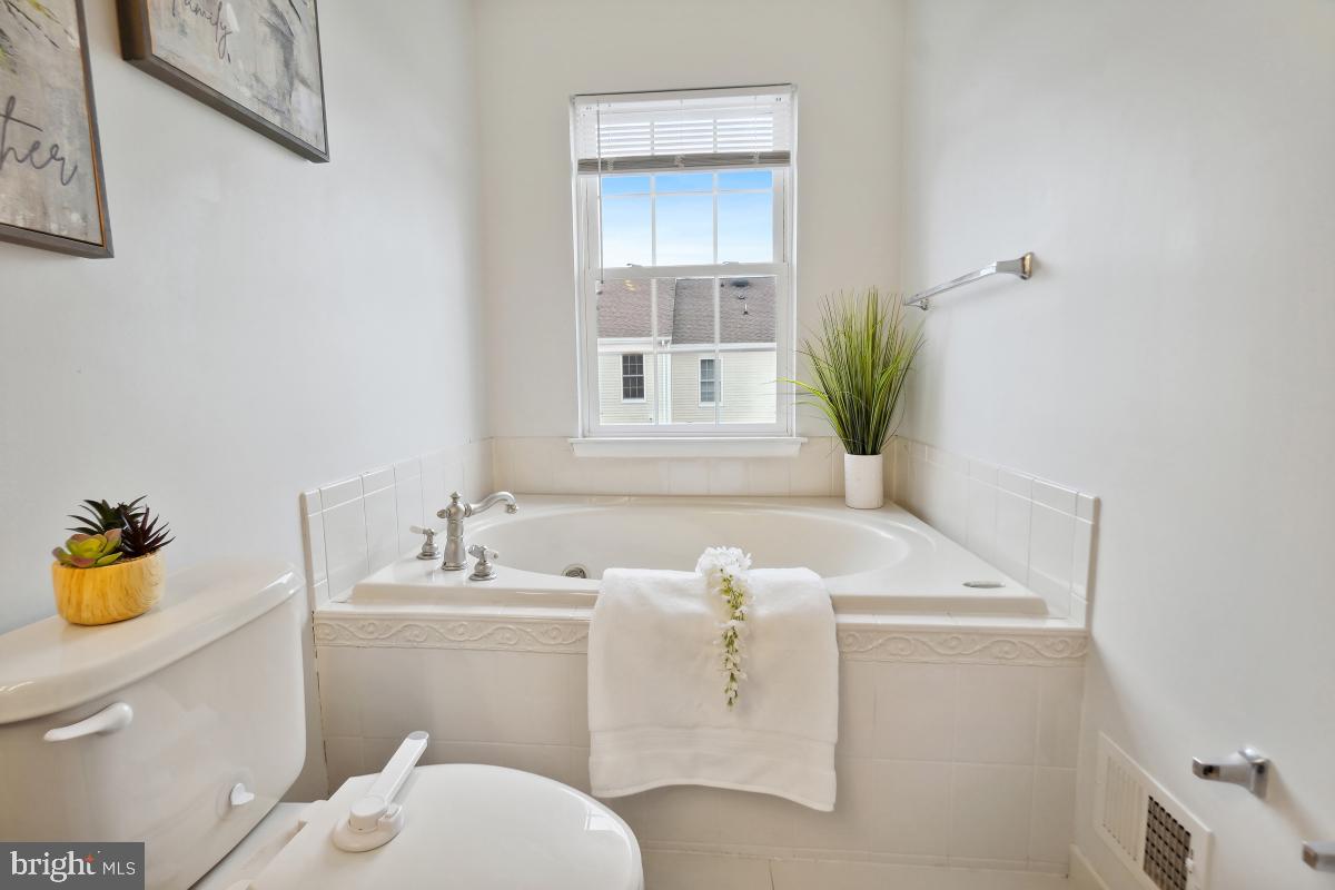 42812 Smallwood Ter Property Photo 38