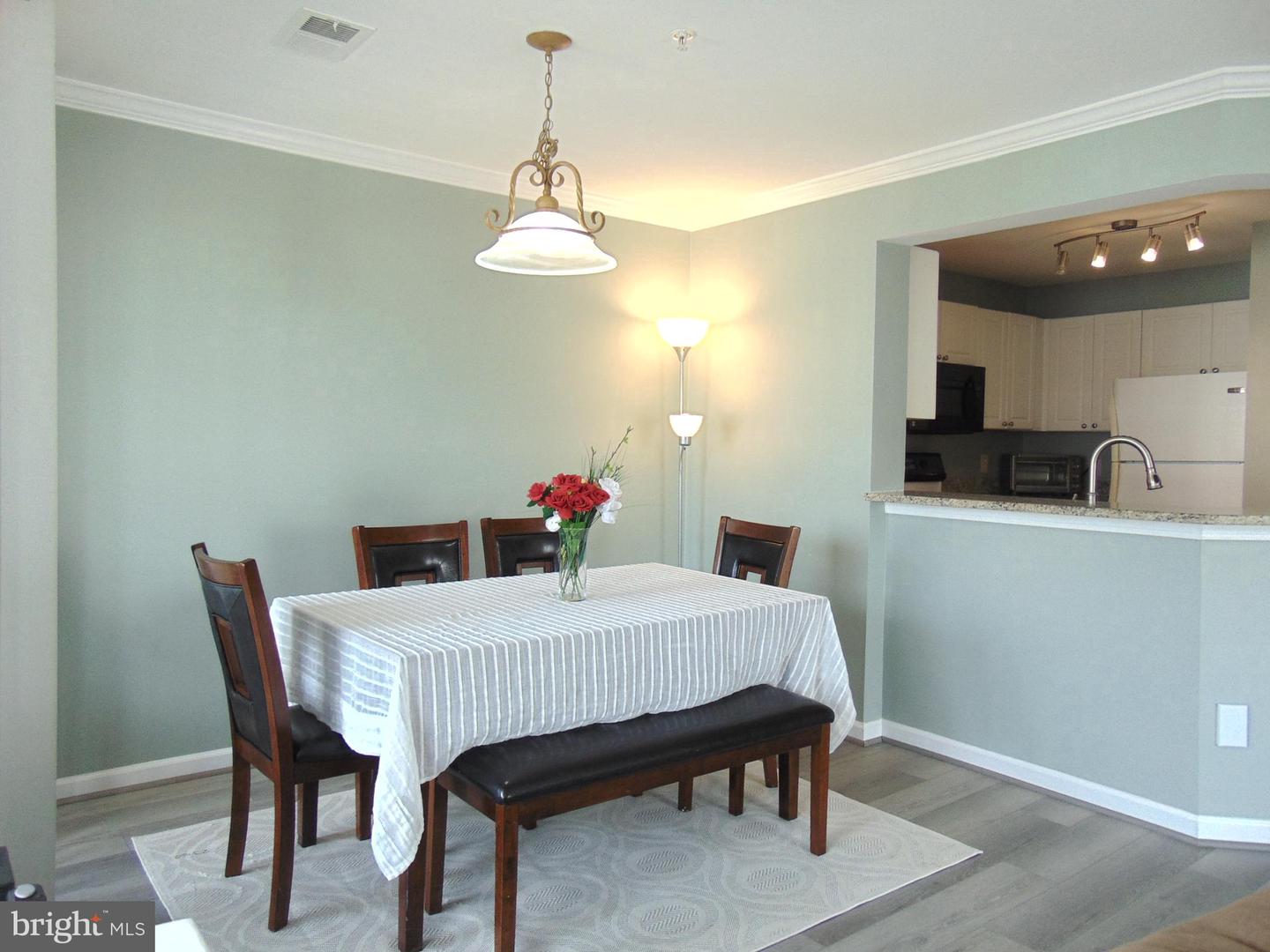 45061 Brae Ter #204 Property Photo 13