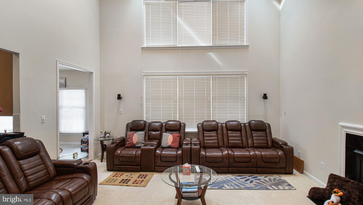 22677 Cricket Hill Ct Property Photo 8