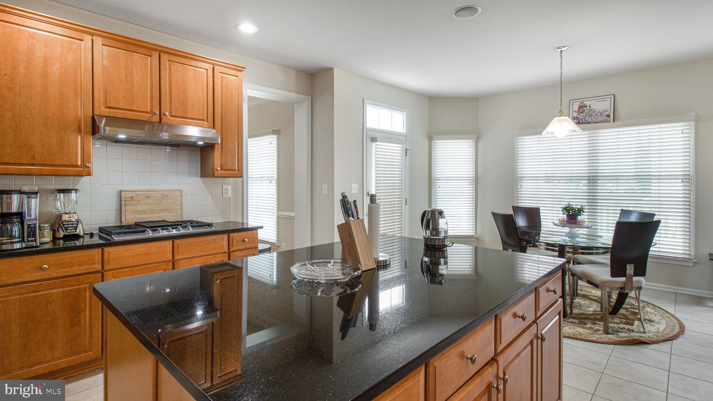 22677 Cricket Hill Ct Property Photo 9