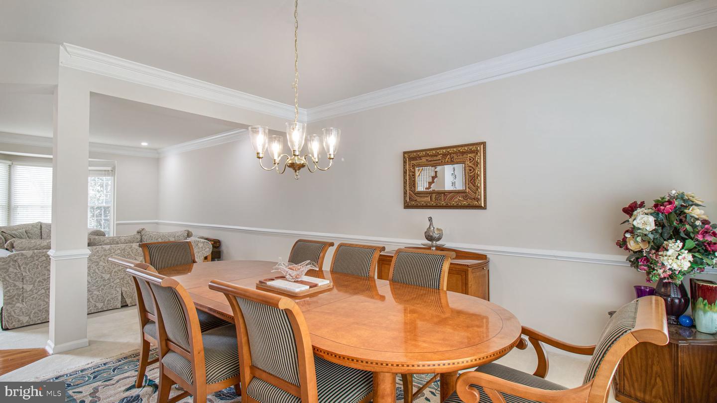 22677 Cricket Hill Ct Property Photo 12