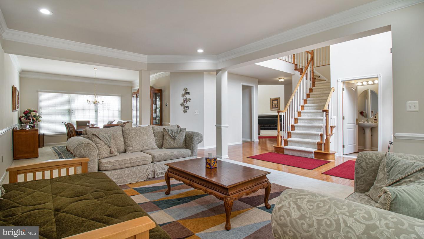 22677 Cricket Hill Ct Property Photo 16