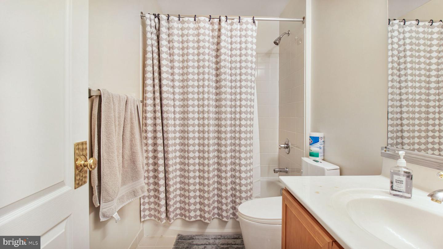 22677 Cricket Hill Ct Property Photo 29