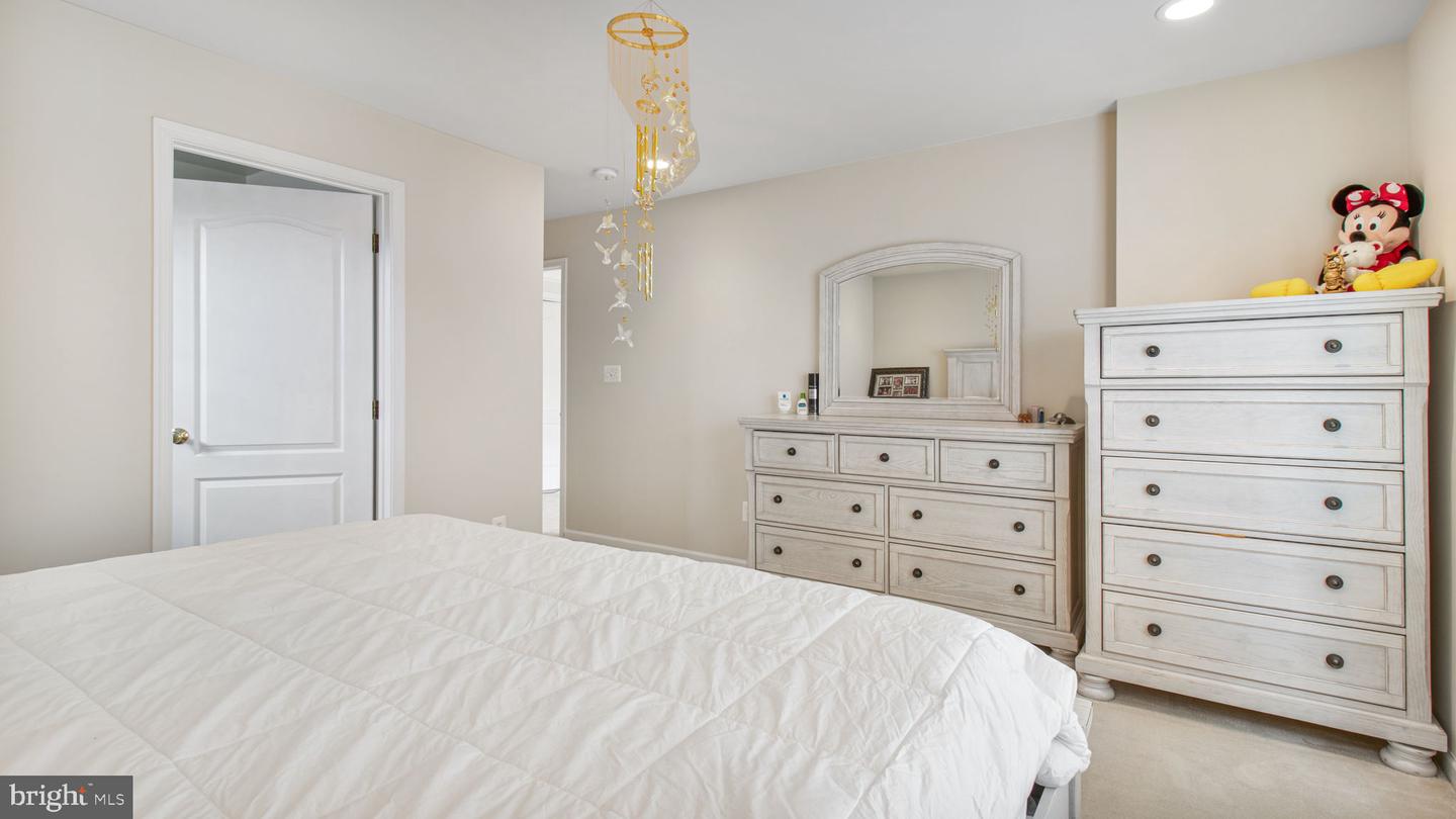 22677 Cricket Hill Ct Property Photo 33