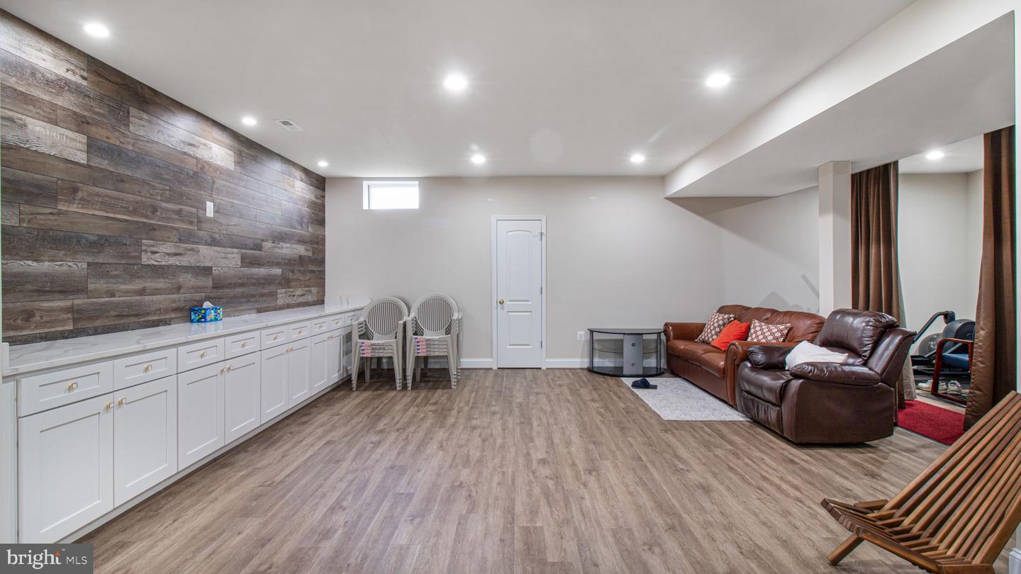 22677 Cricket Hill Ct Property Photo 41