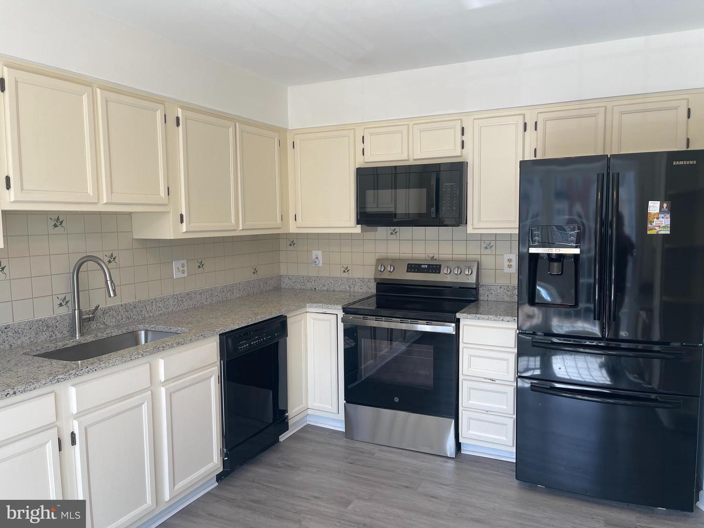 46939 Rabbitrun Ter Property Photo 3