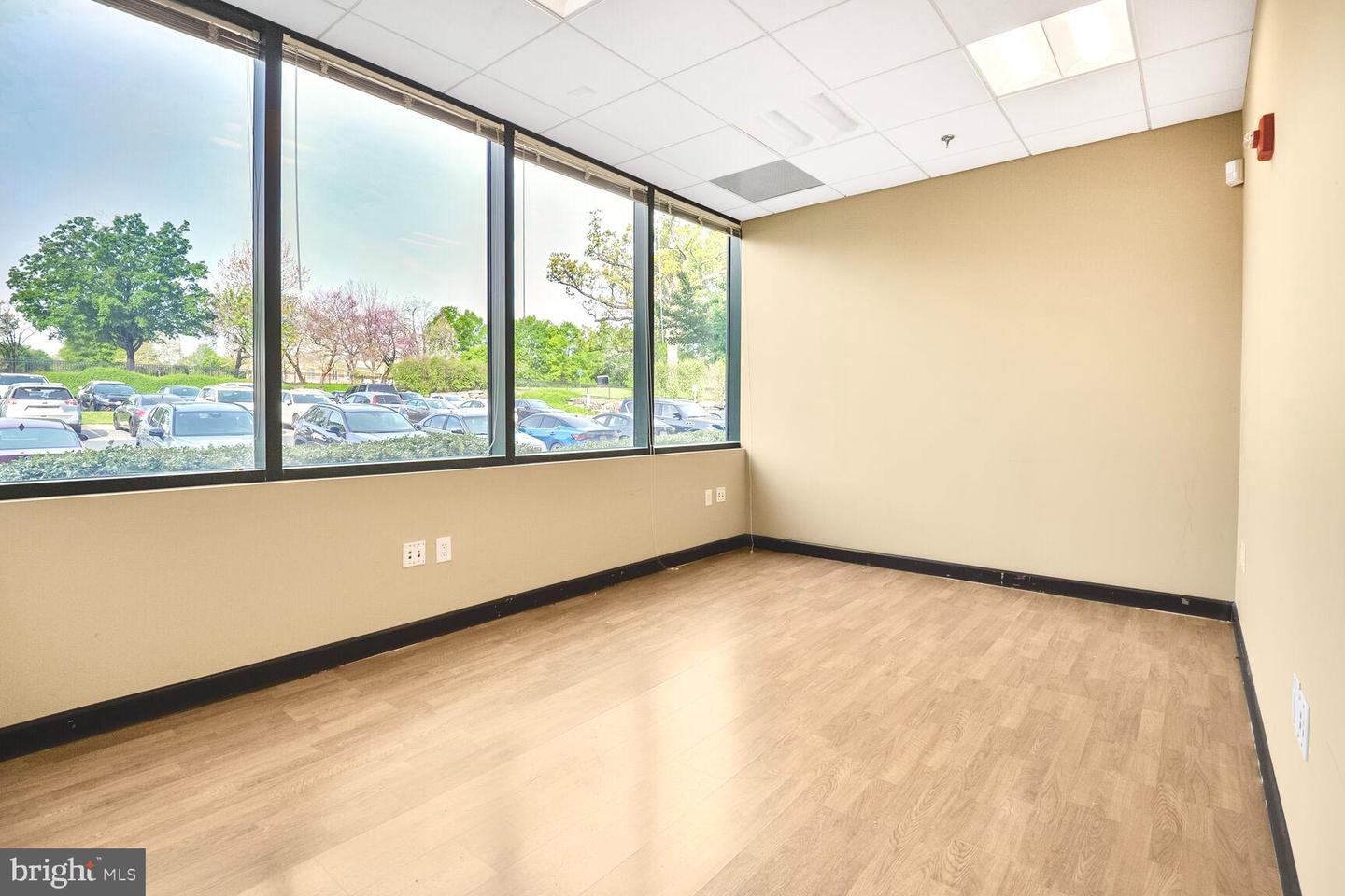 19465 Deerfield Ave #106 Property Photo 11
