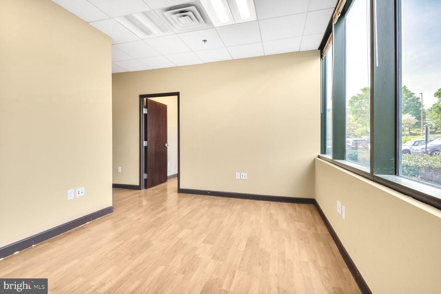 19465 Deerfield Ave #106 Property Photo 12