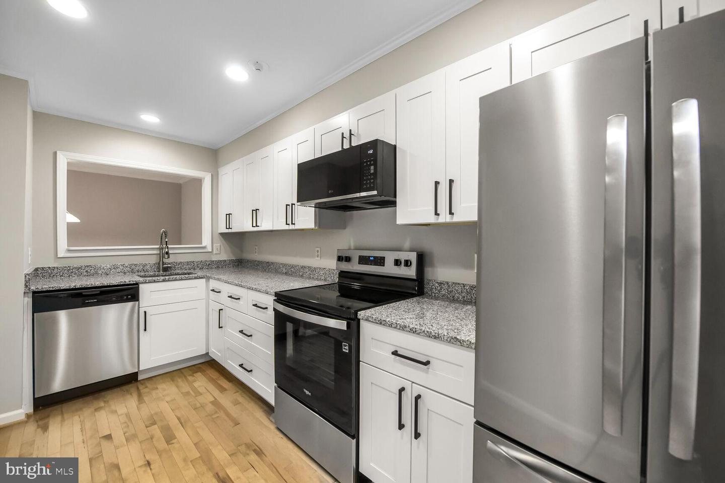 243 Loudoun St Sw #f Property Photo